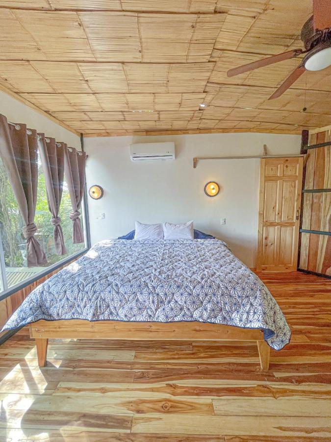 El Gato Rojas Surf Hostel Playa Santa Teresa  المظهر الخارجي الصورة