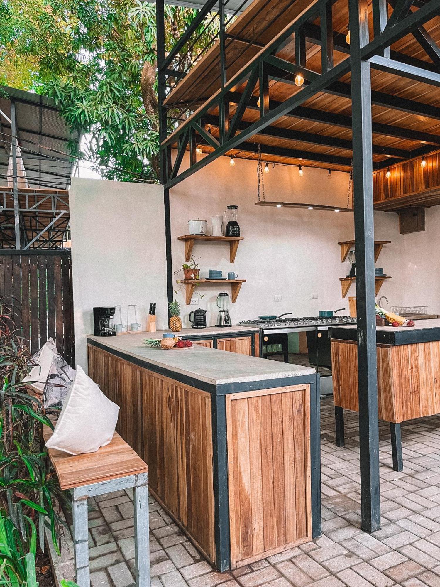 El Gato Rojas Surf Hostel Playa Santa Teresa  المظهر الخارجي الصورة