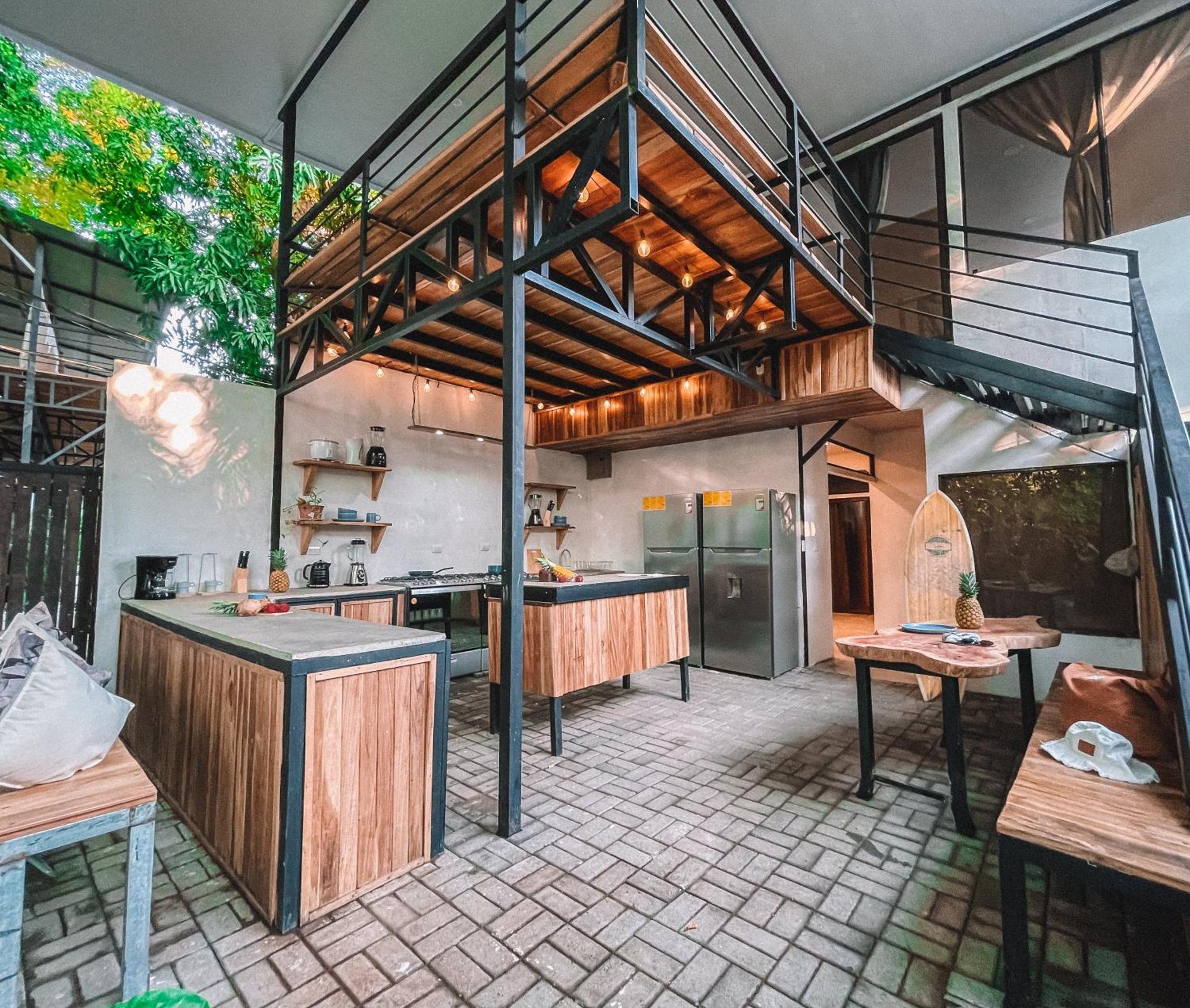 El Gato Rojas Surf Hostel Playa Santa Teresa  المظهر الخارجي الصورة